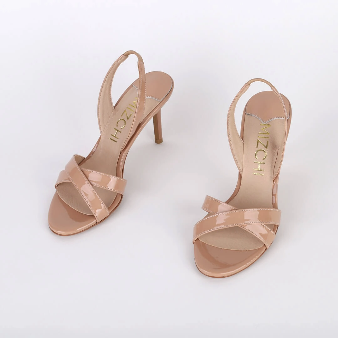 *UK size 2 - TWIGGY - black patent, 10cm
