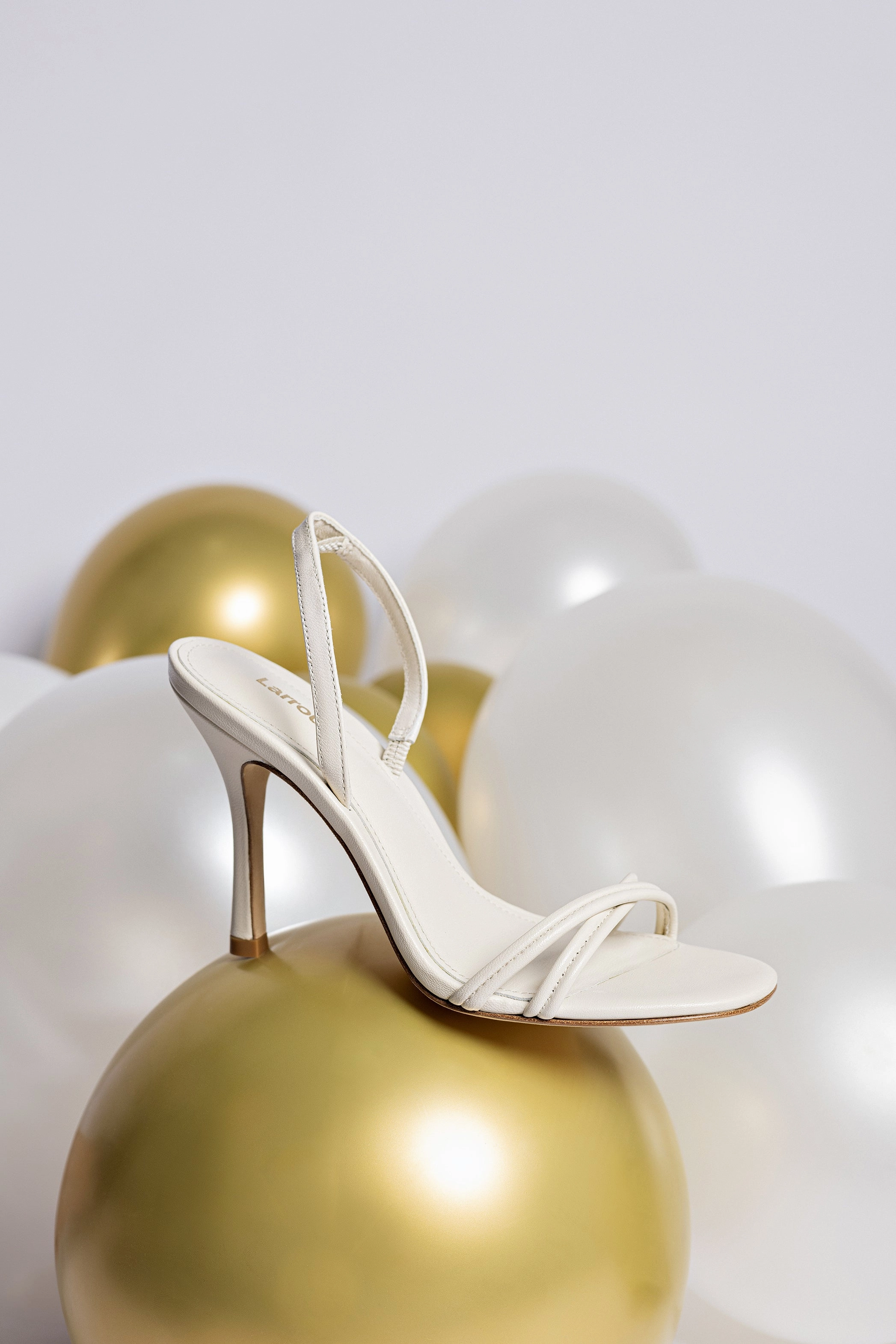 Annie Sandal In Ivory Leather