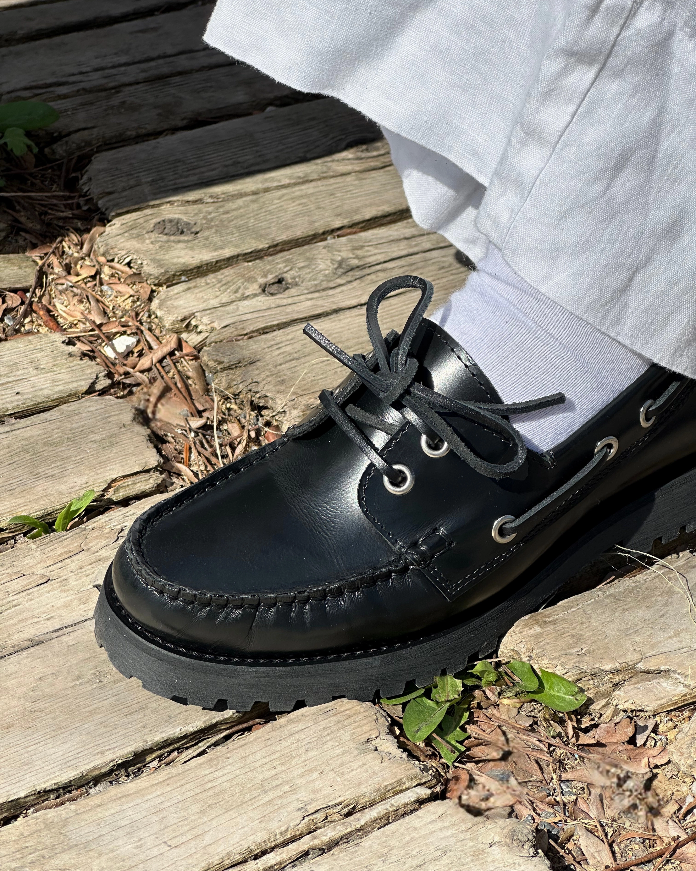 Gaia Black Leather