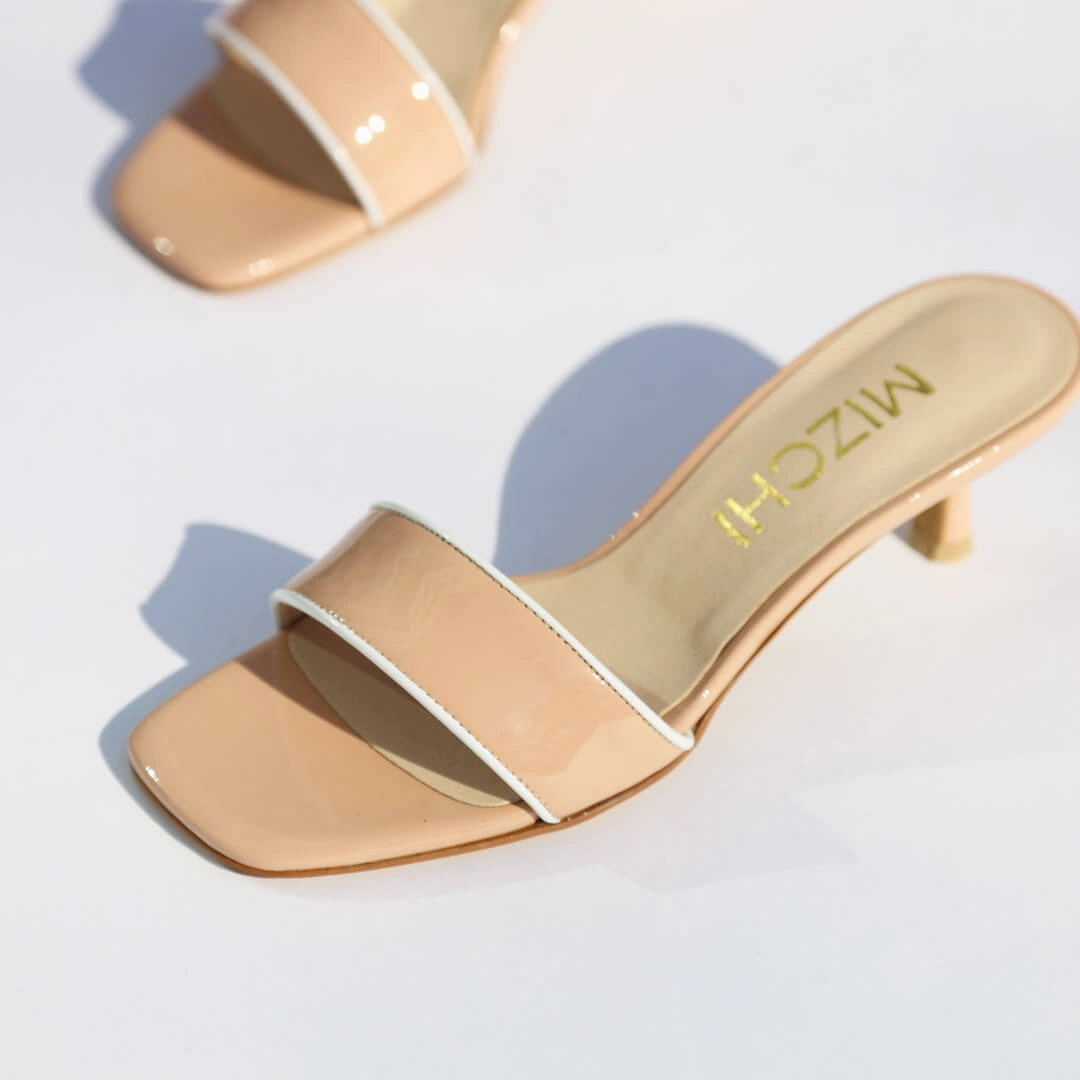 LOTTIE -  patent mules