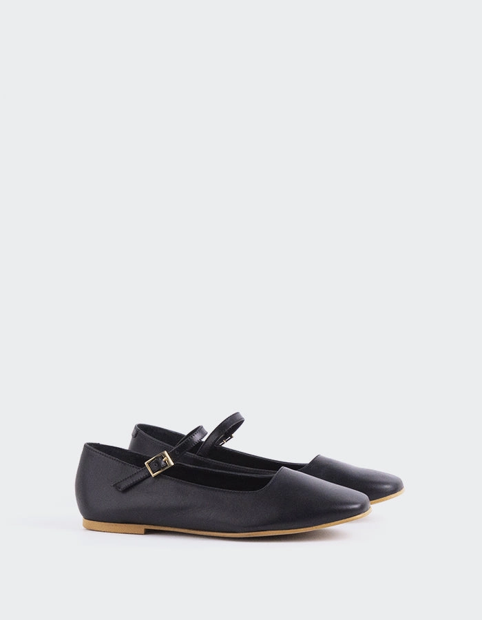 Reubena Black Leather