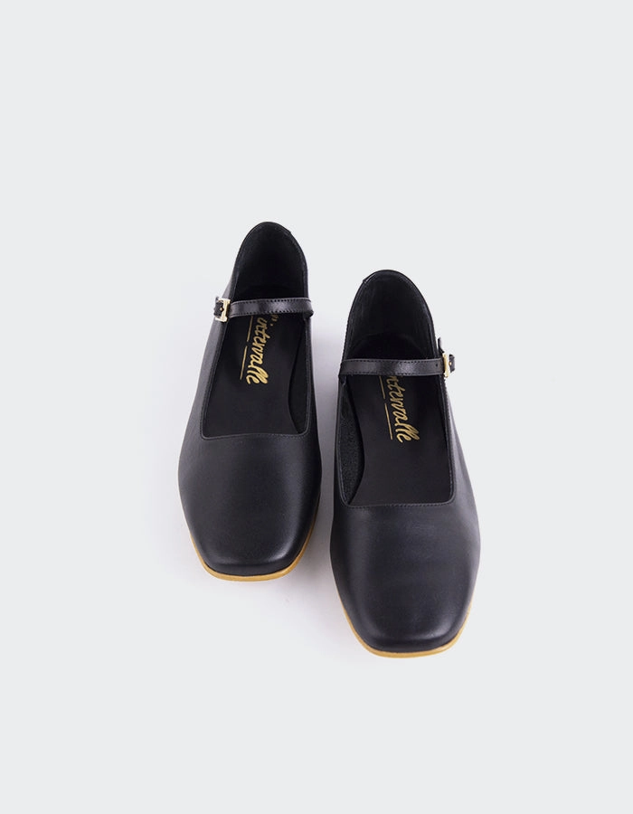 Reubena Black Leather