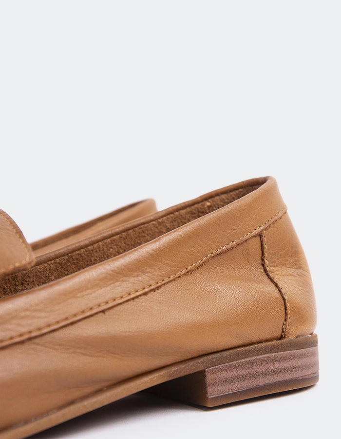 Sardana Tan Leather