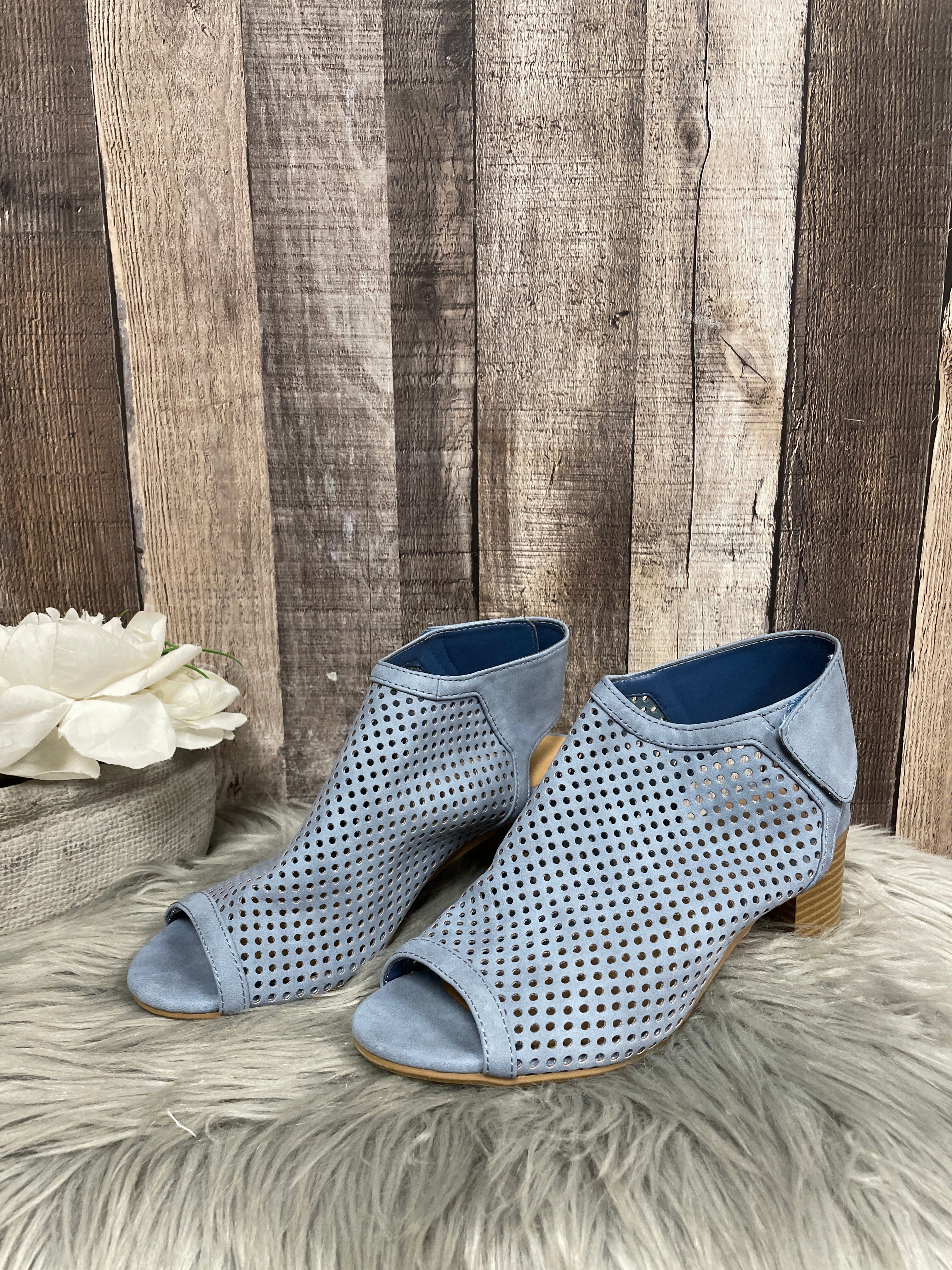 Shoes Heels Block By Cme  Size: 6