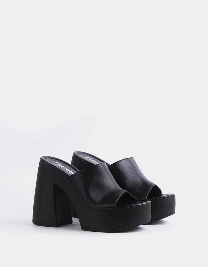 Smyrni Black Leather