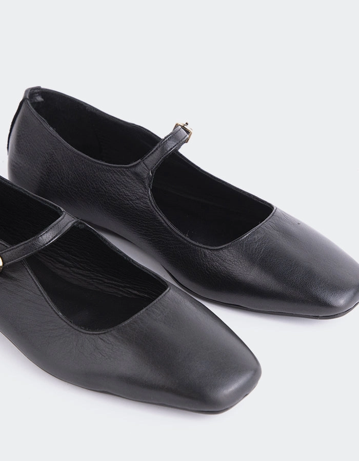 Sylph Black Leather