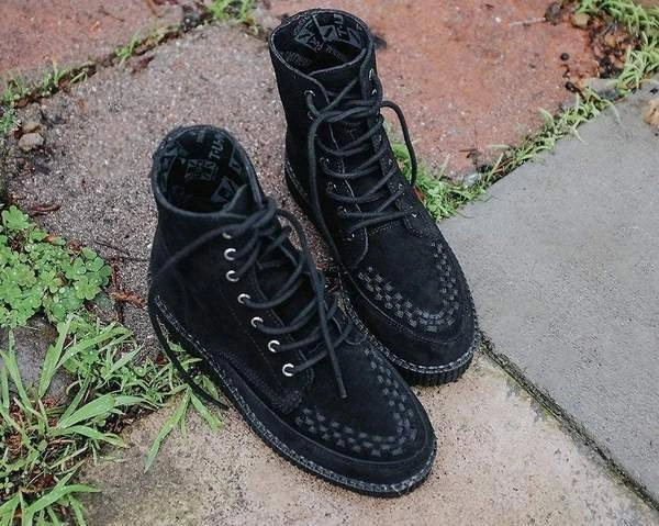 TUK F9710 Black Suede 7-Eye Viva II Boot