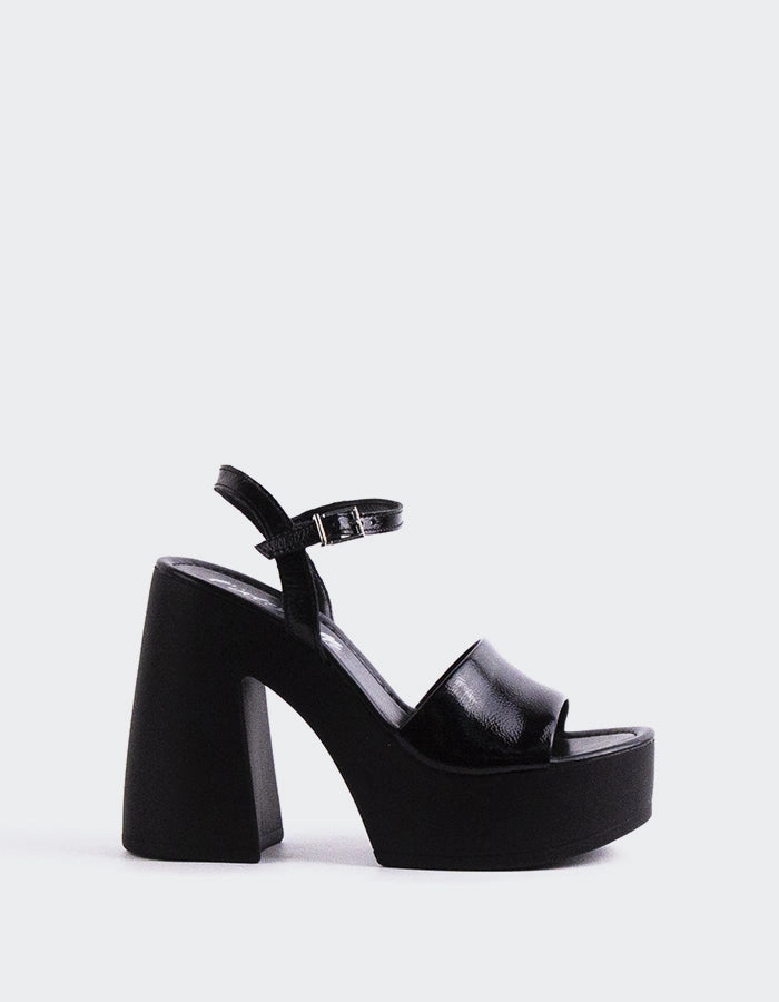 Veria Black Naplack
